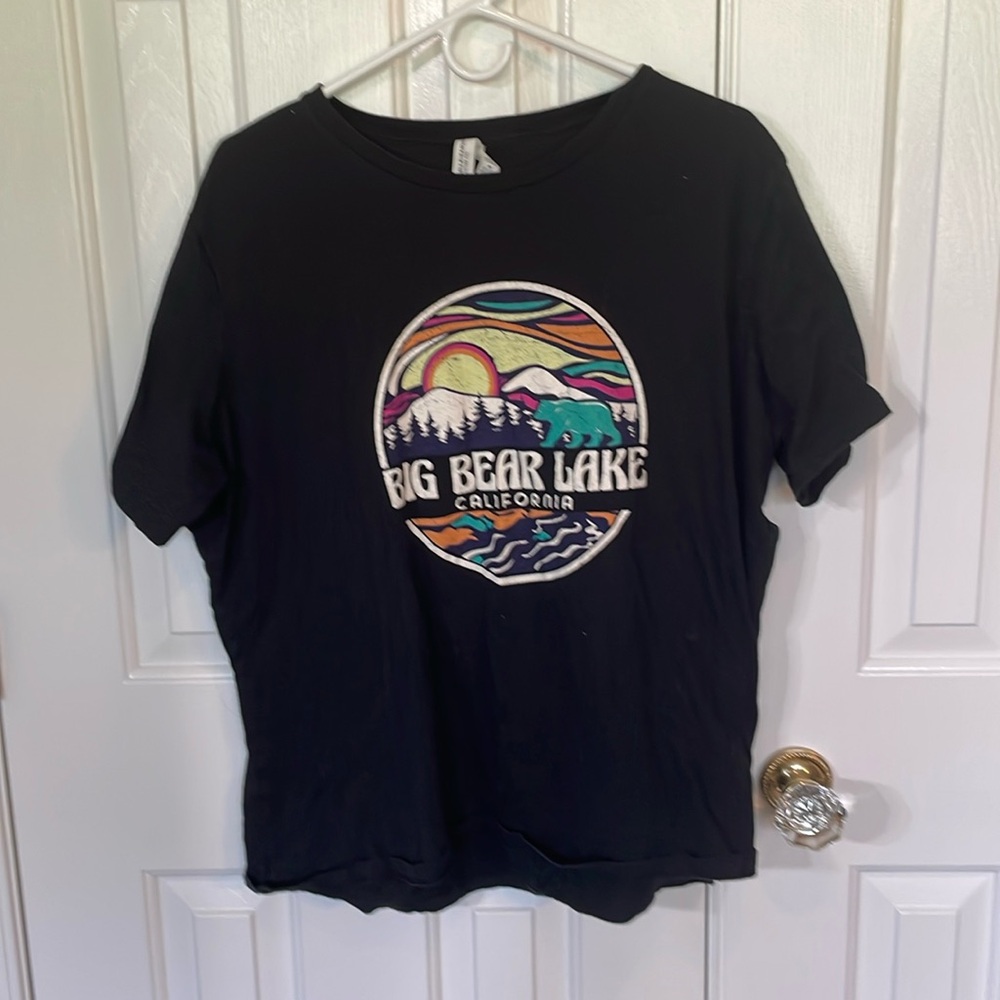 Big Bear Lake California T-shirt. Size 2XL. Gently worn. Great condition.